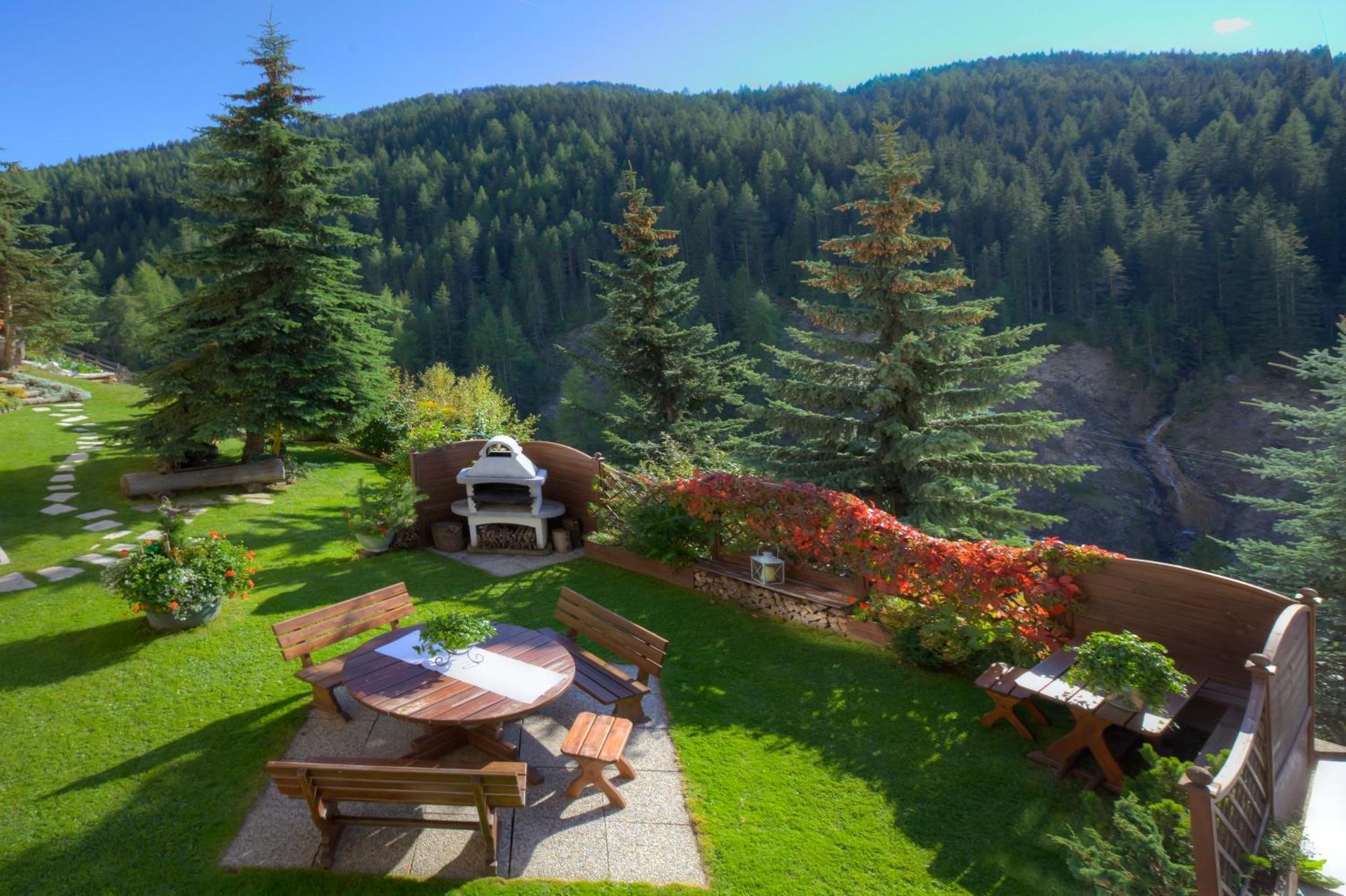 Residence Ciasa Planat San Cassiano  Eksteriør bilde