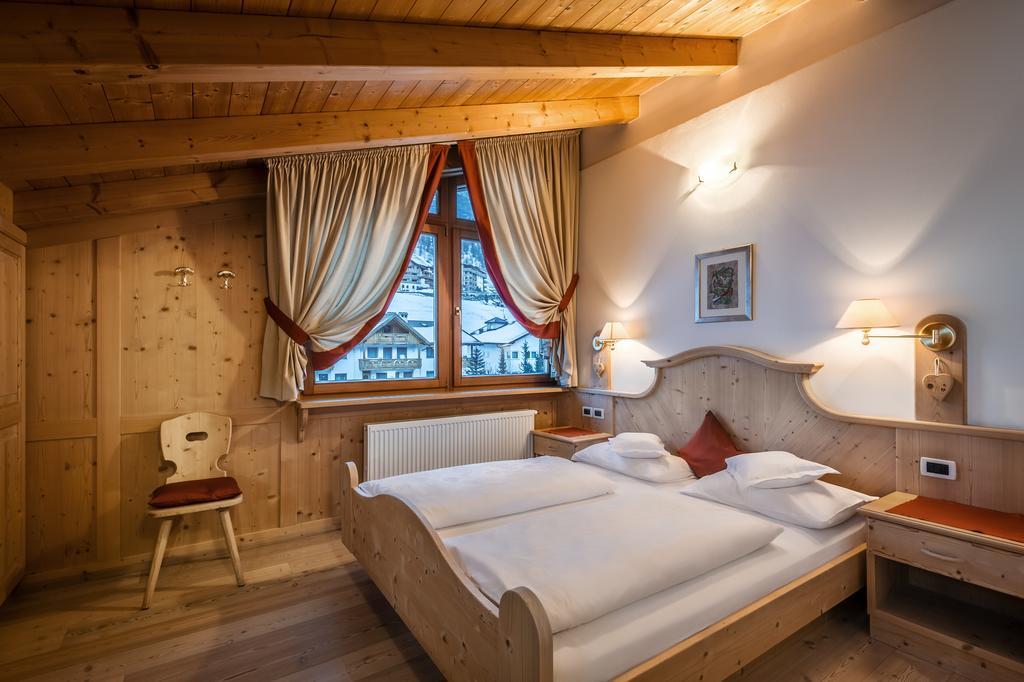 Residence Ciasa Planat San Cassiano  Eksteriør bilde